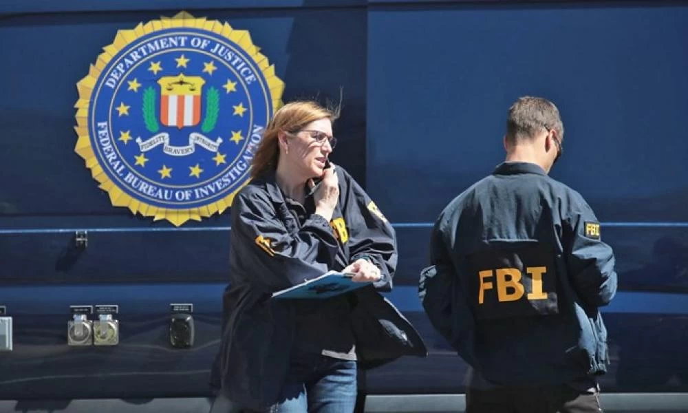 Το FBI ''τσάκωσε'' ζευγάρι που ήθελε να πουλήσει μυστικά πυρηνοκίνητων υποβρύχιων - Έκρυβαν στοιχεία σε... φυστικοβούτυρο